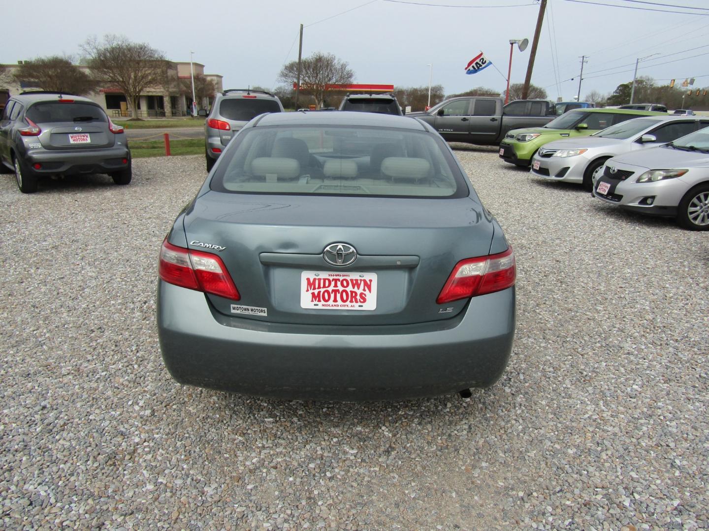 2009 Lt Green /Tan Toyota Camry (4T1BE46K19U) with an 4 Cyl engine, Automatic transmission, located at 15016 S Hwy 231, Midland City, AL, 36350, (334) 983-3001, 31.306210, -85.495277 - Photo#6